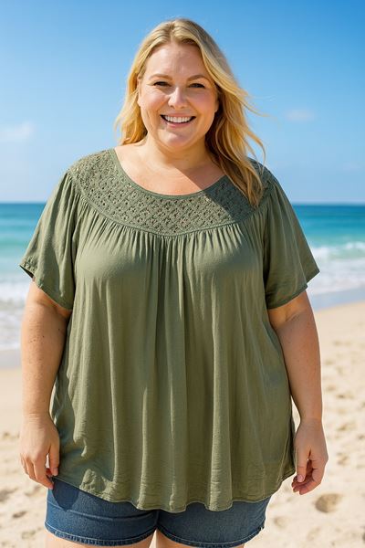 Immagine di QUALITY LIGHT VISCOSE TOP WITH LACE NECKLINE